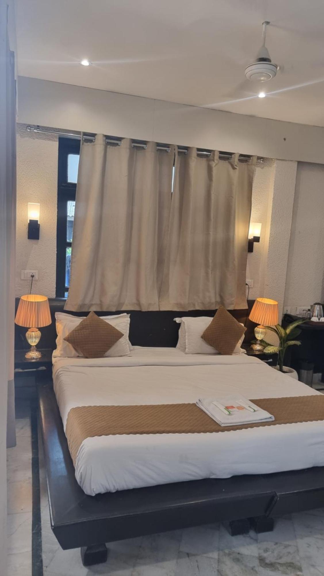 רישיקש Around Stays-Prana Wellness Resort מראה חיצוני תמונה