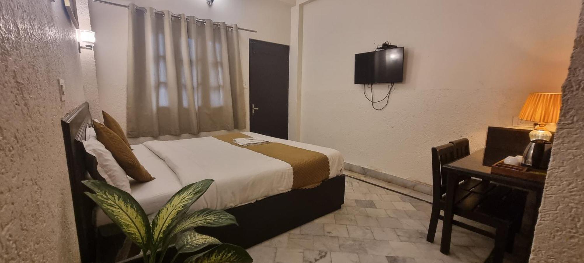 רישיקש Around Stays-Prana Wellness Resort מראה חיצוני תמונה