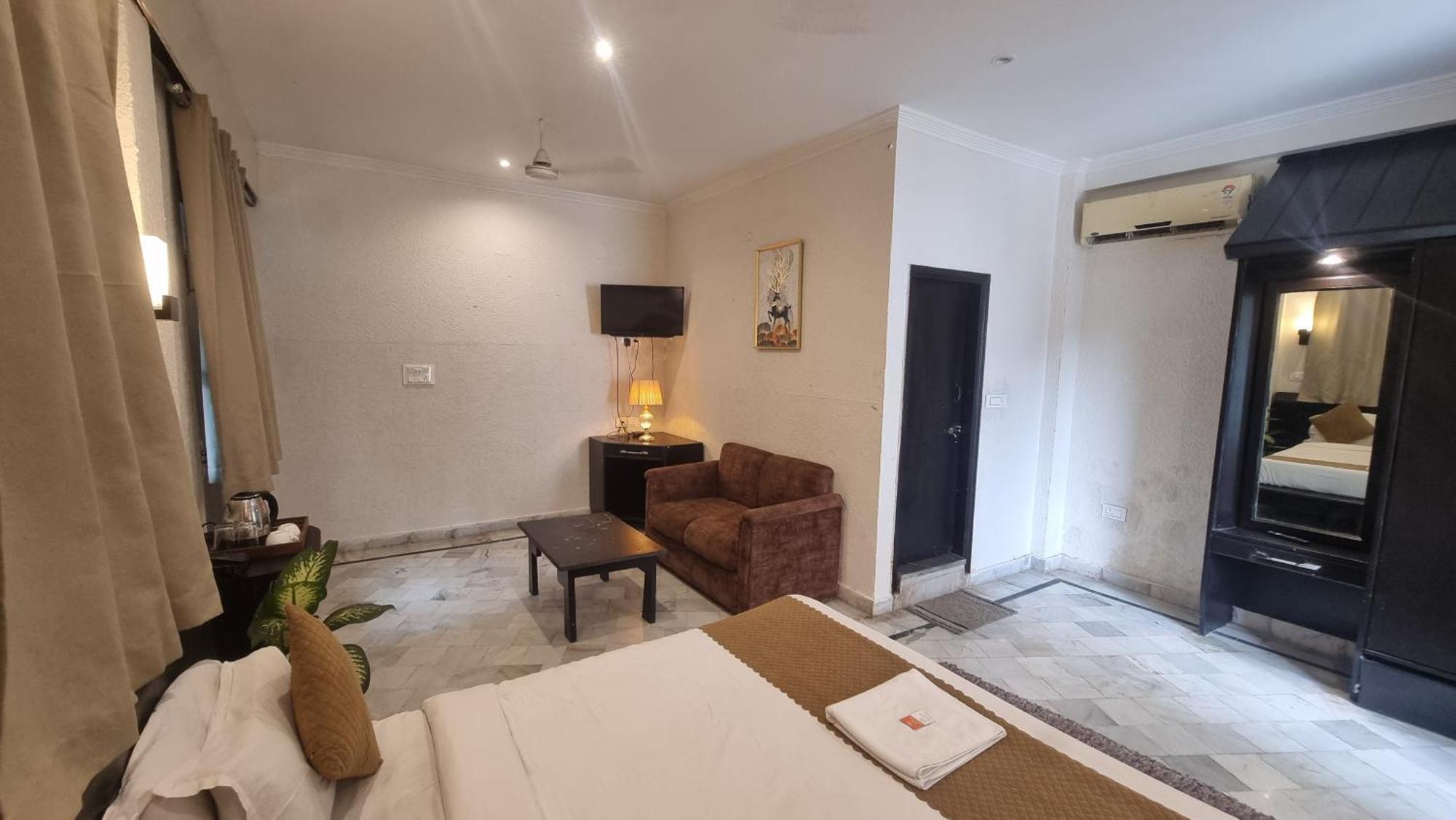 רישיקש Around Stays-Prana Wellness Resort מראה חיצוני תמונה