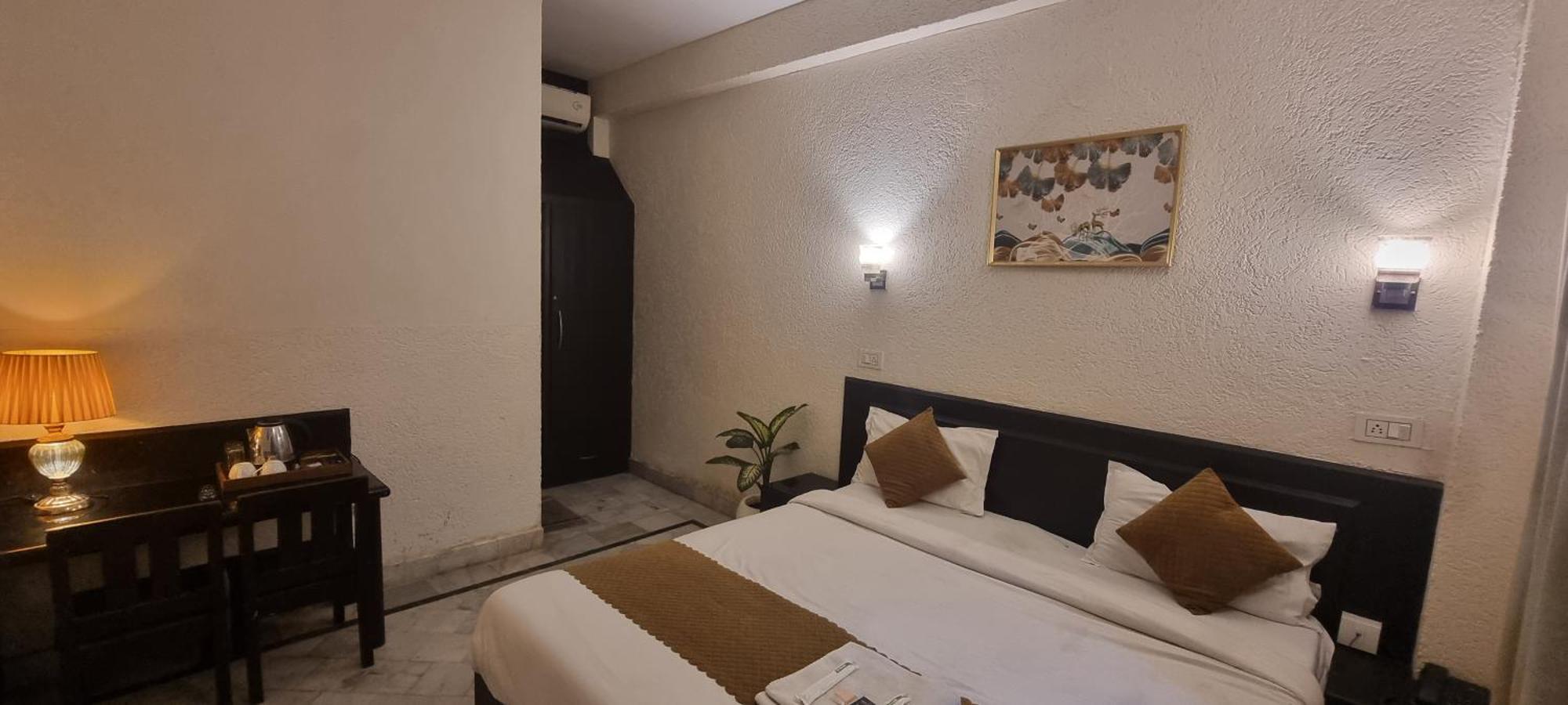 רישיקש Around Stays-Prana Wellness Resort מראה חיצוני תמונה
