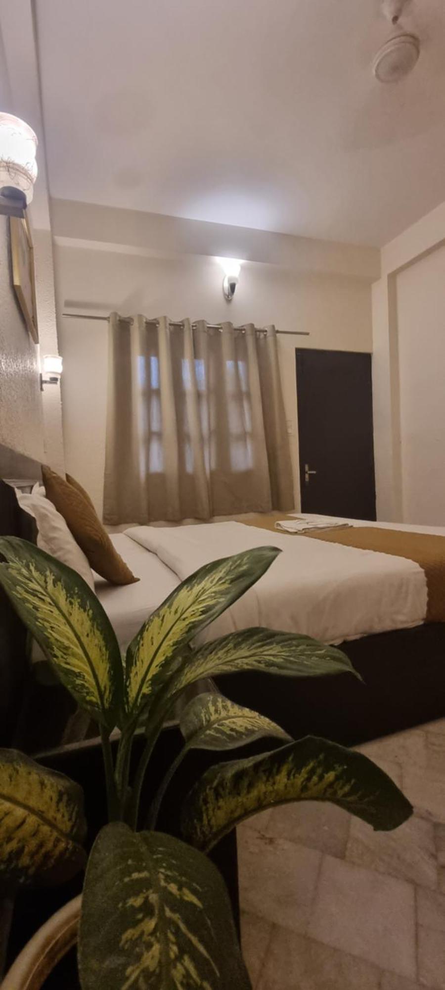 רישיקש Around Stays-Prana Wellness Resort מראה חיצוני תמונה
